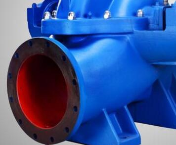 　　中開泵，一種采購單上面常見的一種泵類產品，或者說我們在一些投標項目上面也能看到它的身影。那么到底什么樣的水泵我們稱其為中開泵呢?其實中開泵的型號也就那么幾種!  　　首先，中開泵就是我們常說的單級雙吸式離心泵，即：雙吸離心泵。此類水泵只能輸送清水，不能含有雜質，他最大的特點便是流量很大，因此我們又稱其為大流量離心泵。(這里的大流量是指上千方每小時的出水量)  　　中開泵的常用型號分別為：S型、SH型。  　　知道了這種水泵的特點那么對于它的用途想必也是一目了然了，只要是您需要流量上千方揚程不是很高而且輸送清水，那么您就可以選擇這種水泵了，它的價格我們陽光泵業(yè)是根據實際的參數決定。如果您需要的流量不是很大，那么您也可以選擇普通的管道離心泵就可以